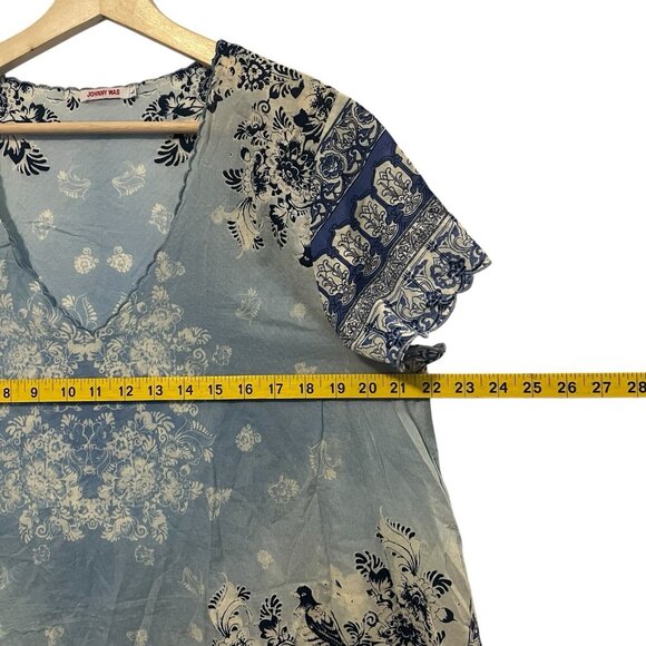 Johnny Was Floral Tunic Top Size L Blue V Neck Boho Chic Flowy Gypsy Bohemian - Picture 7 of 12